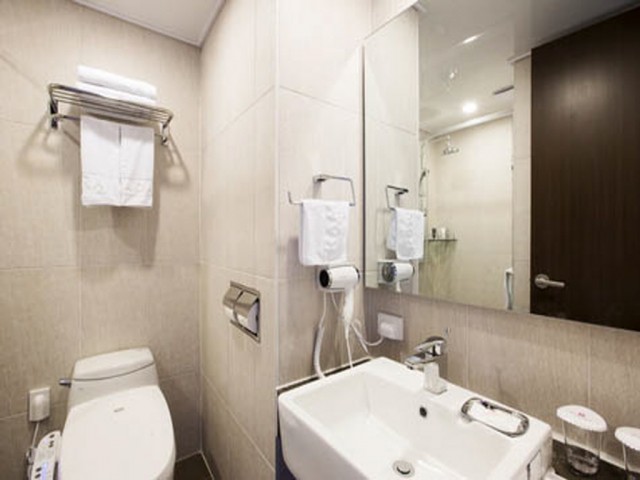 스탠다드 (더블) 조식불포함